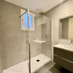 Elegantniy Poble Sec Apartman *