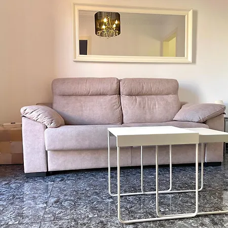 Elegantniy Poble Sec Apartment *