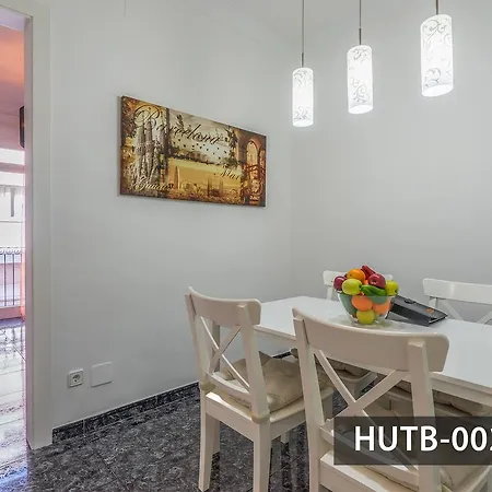 Elegantniy Poble Sec برشلونة