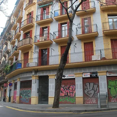Elegantniy Poble Sec * Barcelona