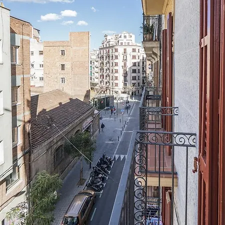 شقة Elegantniy Poble Sec